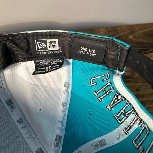 New Era Charlotte Hornets Snapback Hat - Picture 7 of 8